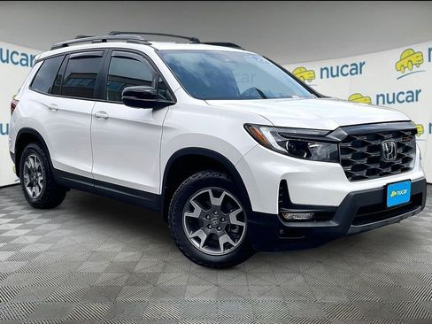 Used 2023 Honda Passport TrailSport image 1