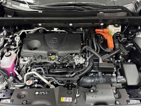 New 2025 Toyota RAV4 SE image 31