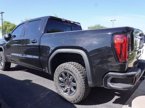 Used 2024 GMC Sierra 1500 AT4X image 5