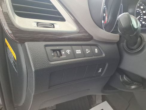 Used 2017 Hyundai Santa Fe Sport AWD/4WD image 19