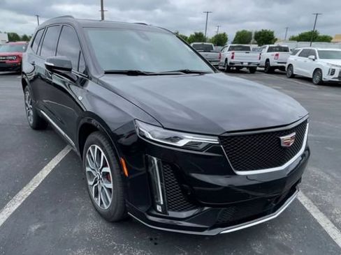 Used 2024 Cadillac XT6 Sport w/ Technology Package AWD/4WD image 4