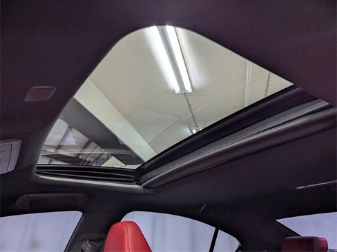 Used 2021 Lexus IS 350 F Sport image 14