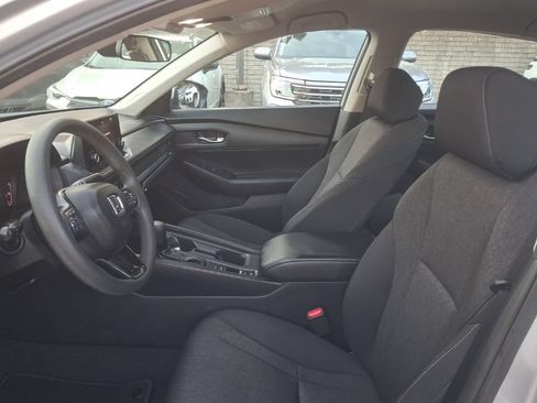Used 2025 Honda Accord LX image 4