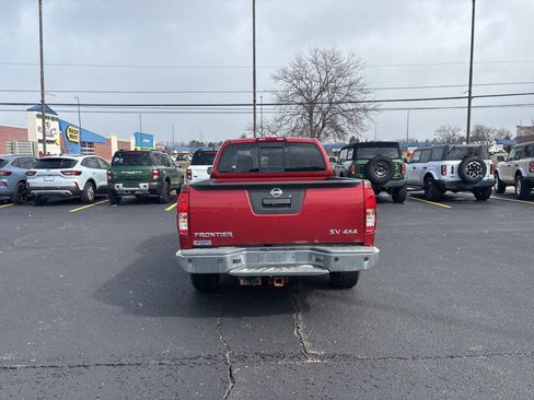 Used 2013 Nissan Frontier SV w/ SV Value Truck Pkg image 6