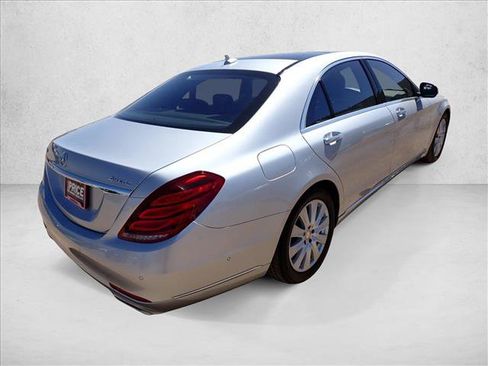Used 2015 Mercedes-Benz S 550 4MATIC Sedan image 4