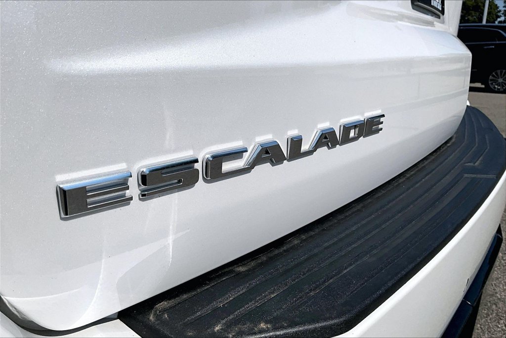 Used 2021 Cadillac Escalade Luxury AWD/4WD image 34