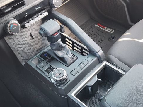 Used 2024 Toyota Tacoma TRD Off-Road AWD/4WD image 19