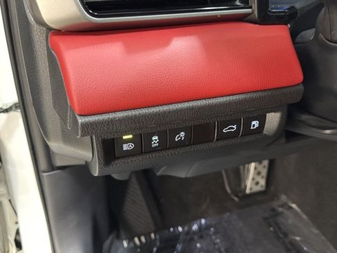 Used 2025 Toyota Camry XSE FWD image 35
