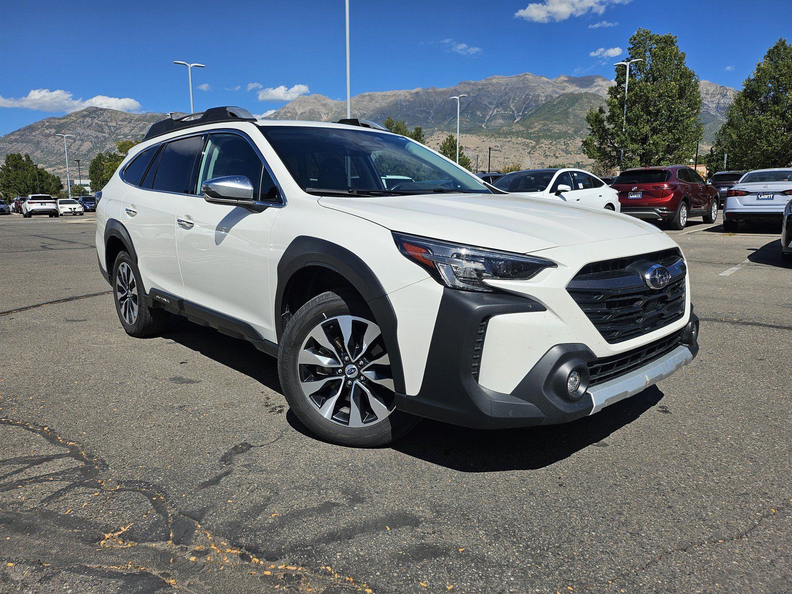 Used 2024 Subaru Outback Touring XT AWD/4WD image 3