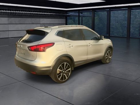 Used 2019 Nissan Rogue Sport SL image 8