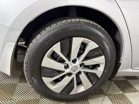 Used 2024 Nissan Altima 2.5 S FWD image 33