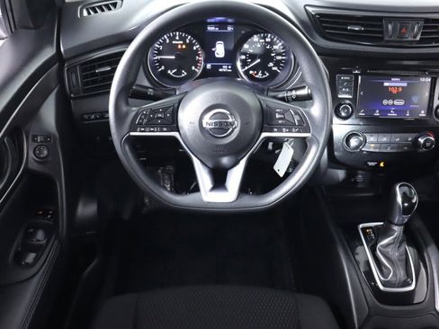 Used 2020 Nissan Rogue Sport S w/ Appearance Package image 28