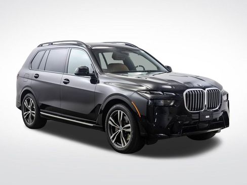 Used 2026 BMW X7 xDrive40i AWD/4WD image 7