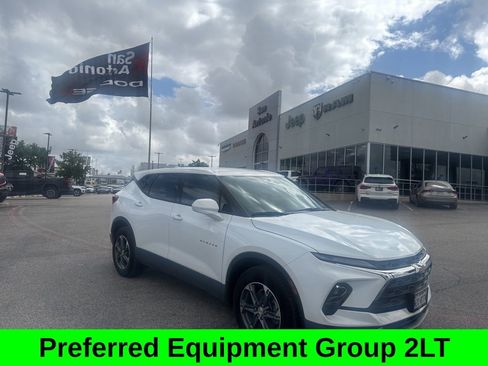 Used 2025 Chevrolet Blazer LT w/ LPO, Floor Liner Package image 2