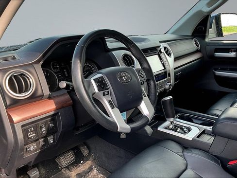 Used 2019 Toyota Tundra Limited w/ Limited Premium Package AWD/4WD image 16
