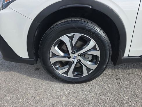 Used 2022 Subaru Outback Touring XT image 9