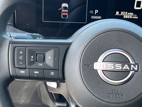 Certified 2025 Nissan Kicks SV image 19