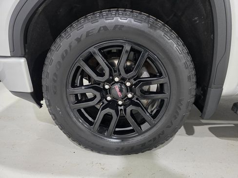 Used 2021 GMC Sierra 1500 Elevation image 8