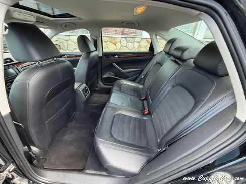 Used 2013 Volkswagen Passat TDI SEL Premium image 23