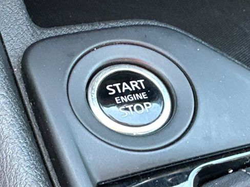 Used 2025 Nissan Sentra S image 32