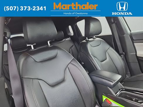 Used 2025 Jeep Compass Limited AWD/4WD image 20