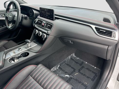 Used 2023 Genesis G70 2.0T w/ Sport Prestige Package RWD image 31