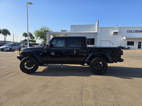 Used 2020 Jeep Gladiator Sport w/ Quick Order Package 24S image 6