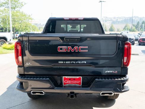 Used 2023 GMC Sierra 1500 AT4 w/ AT4 Premium Package AWD/4WD image 6