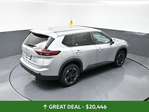 Used 2024 Nissan Rogue SV image 14