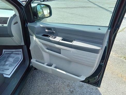 Used 2009 Dodge Grand Caravan SE FWD image 5