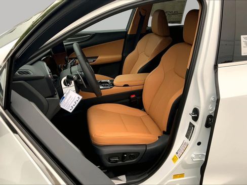 Used 2026 Lexus NX 350 AWD w/ Accessory Package (2T) image 9
