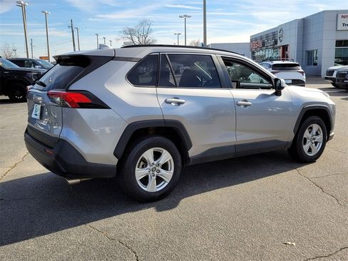 Used 2019 Toyota RAV4 XLE image 13