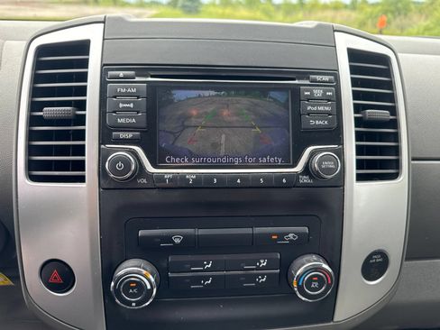 Used 2018 Nissan Frontier SV AWD/4WD image 22