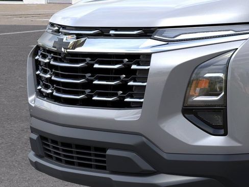 New 2026 Chevrolet Equinox LT w/ Convenience Package II AWD/4WD image 15