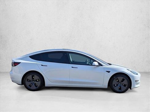 Used 2021 Tesla Model 3 Standard Range Plus RWD image 4