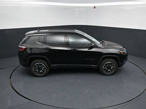 New 2026 Jeep Compass Trailhawk w/ Trailer Tow Group AWD/4WD image 52