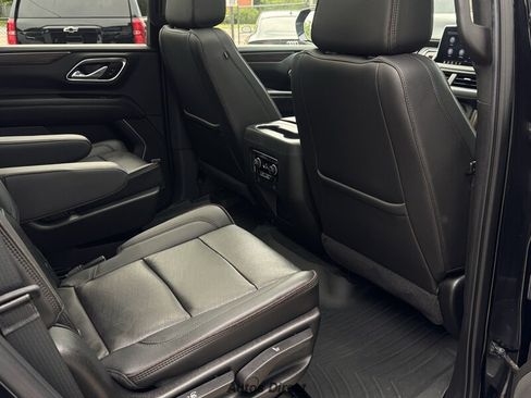 Used 2021 Chevrolet Tahoe High Country w/ Premium Package AWD/4WD image 29