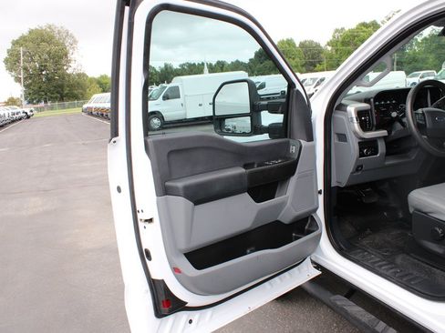 Used 2024 Ford F350 XL w/ XL Chrome Package RWD image 18