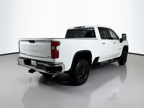 Used 2021 Chevrolet Silverado 2500 LTZ w/ Z71 Off-Road Package AWD/4WD image 6