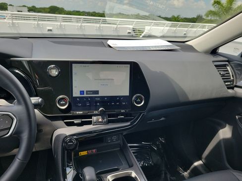 Certified 2026 Lexus NX 350 AWD w/ Accessory Package (Z1) image 17