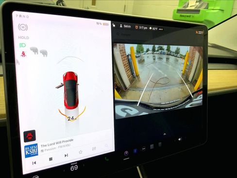 Used 2020 Tesla Model 3 Standard Range RWD image 25