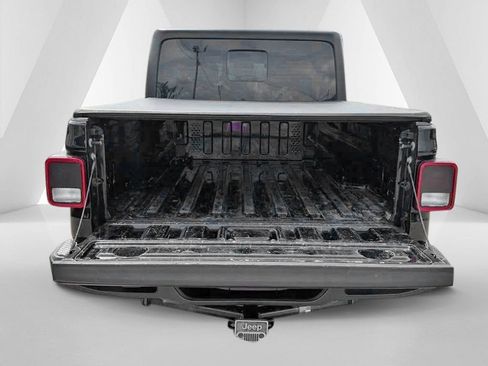 Used 2021 Jeep Gladiator Sport AWD/4WD image 31