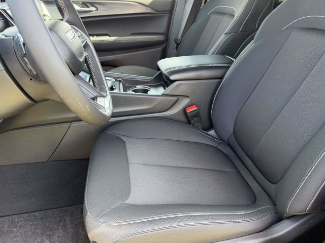 Used 2025 Jeep Grand Cherokee L Laredo w/ Luxury Tech Group I RWD image 18