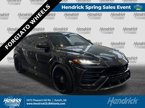 Used 2021 Lamborghini Urus image 1
