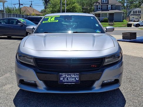 Used 2016 Dodge Charger R/T image 2