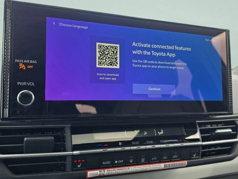 New 2026 Toyota Sienna XLE image 5