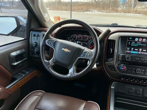 Used 2016 Chevrolet Silverado 2500 High Country w/ Duramax Plus Package image 25