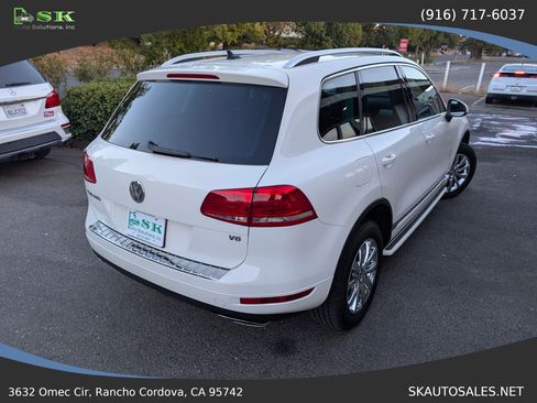 Used 2011 Volkswagen Touareg VR6 AWD/4WD image 8