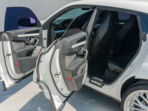 Used 2019 Lamborghini Urus AWD/4WD image 66