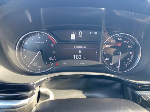 Used 2025 Cadillac XT6 Premium Luxury image 2